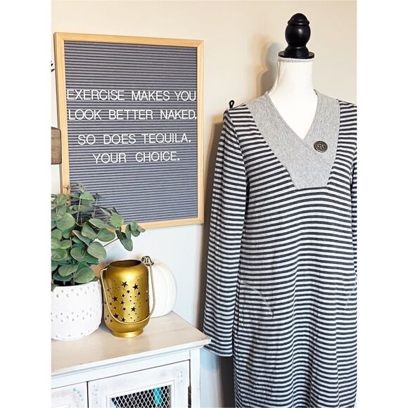 Soft Surroundings Style #2DF63 Gray Striped Tunic Dress - Size M - Picture 2 of 5